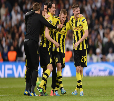 Trang Nhất Của Báo Tây Ban Nha: Barca Khao Khát Chiêu Mộ Cánh Trái Của Man City, Torres Nhưng Mức Giá Không Vượt Quá 40 Triệu Euro